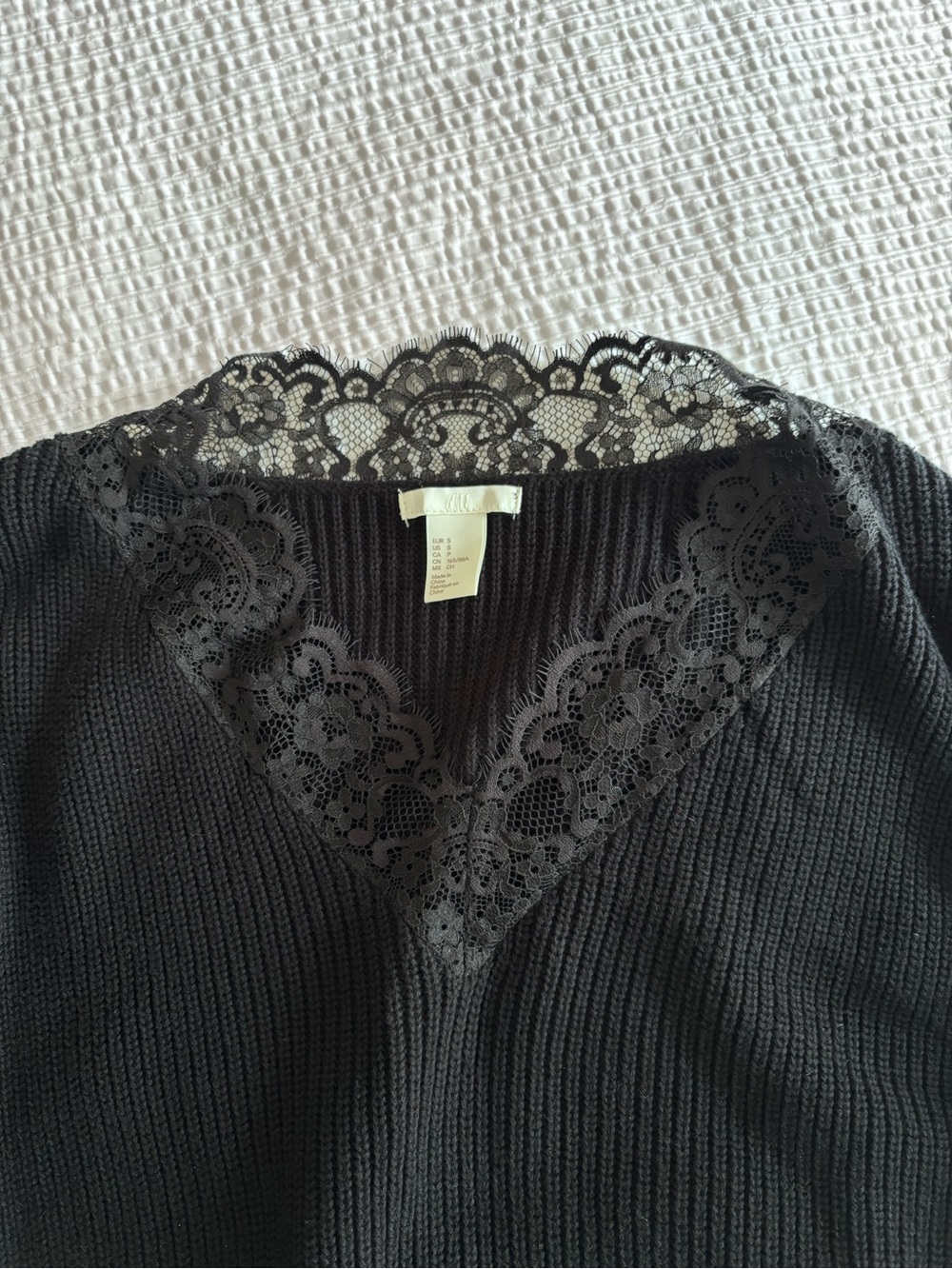 H&M Sweater - Picture 2 of 6